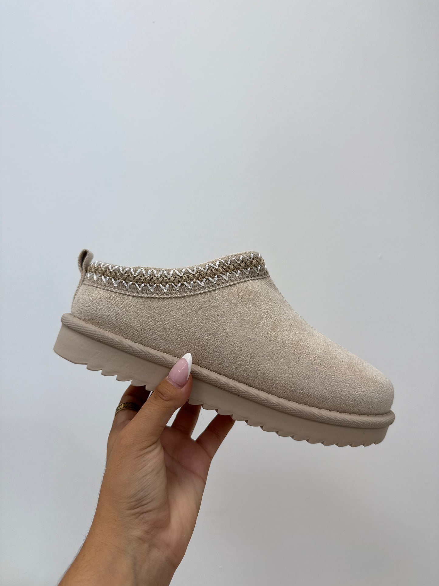 mules basse beige
