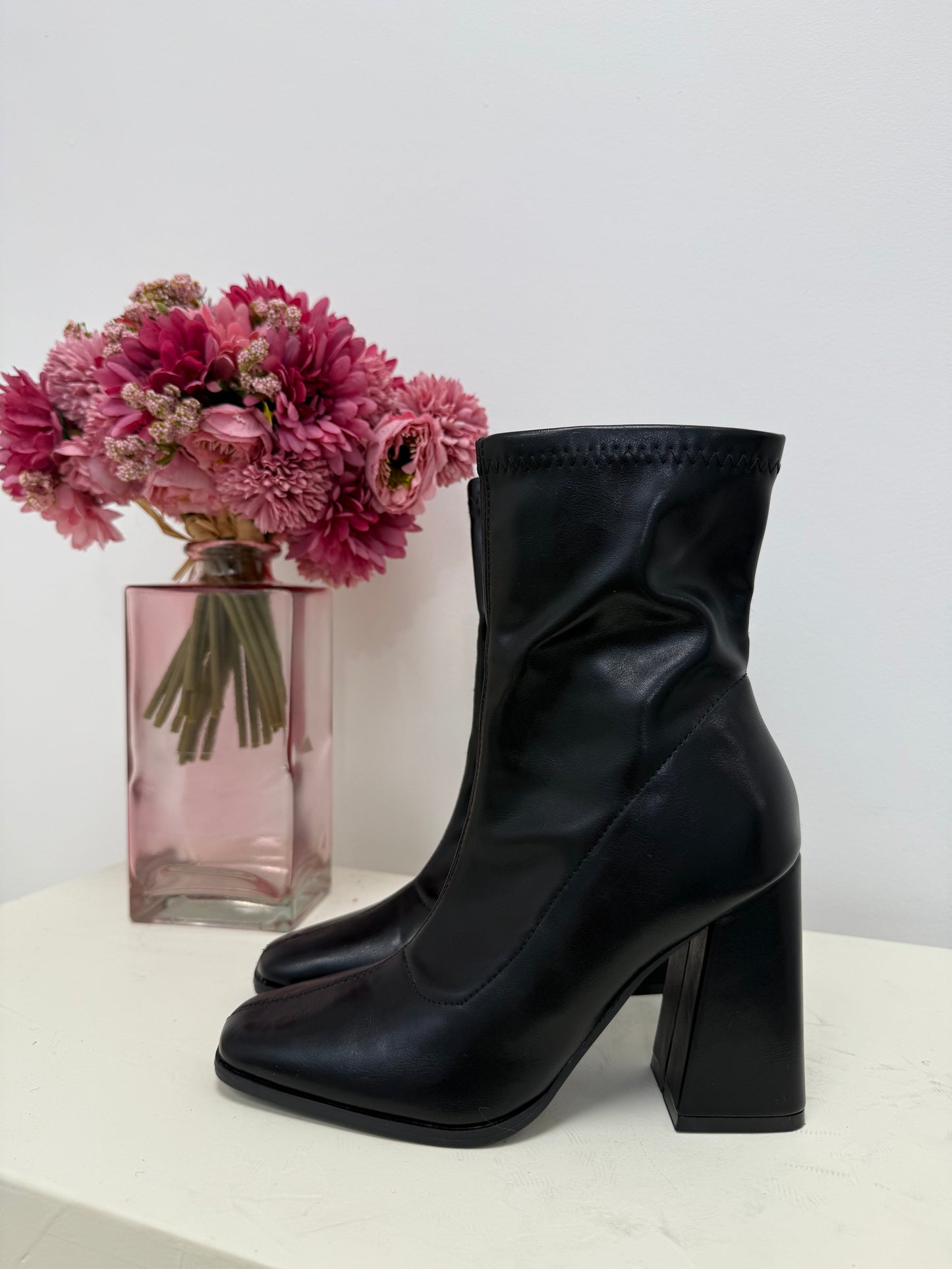 bottines à talon noir