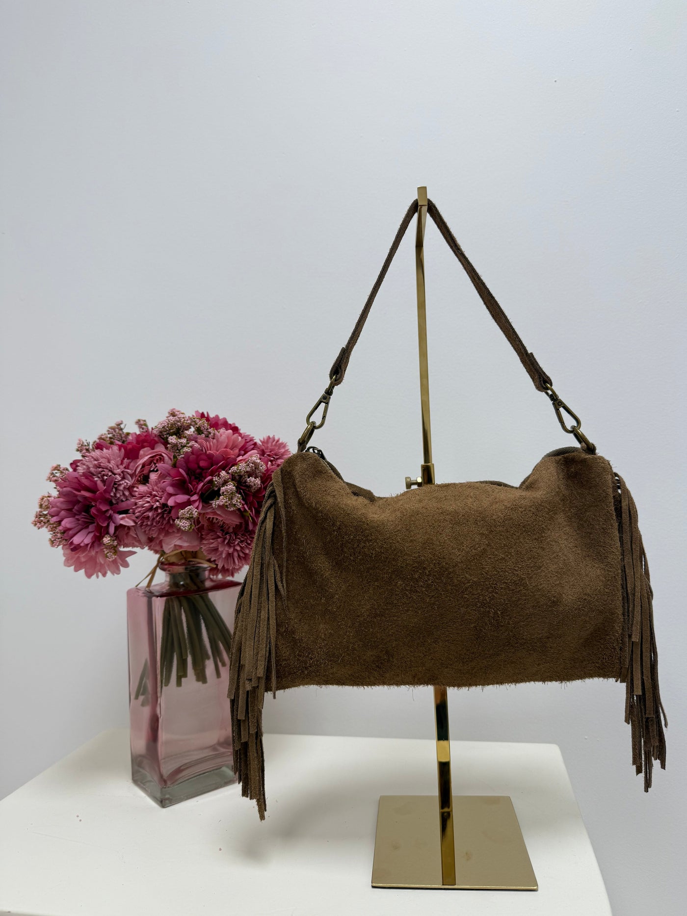 Sac AYA taupe - cuir vachette effet daim, fabriqué en Italie - Ds'Clothes
