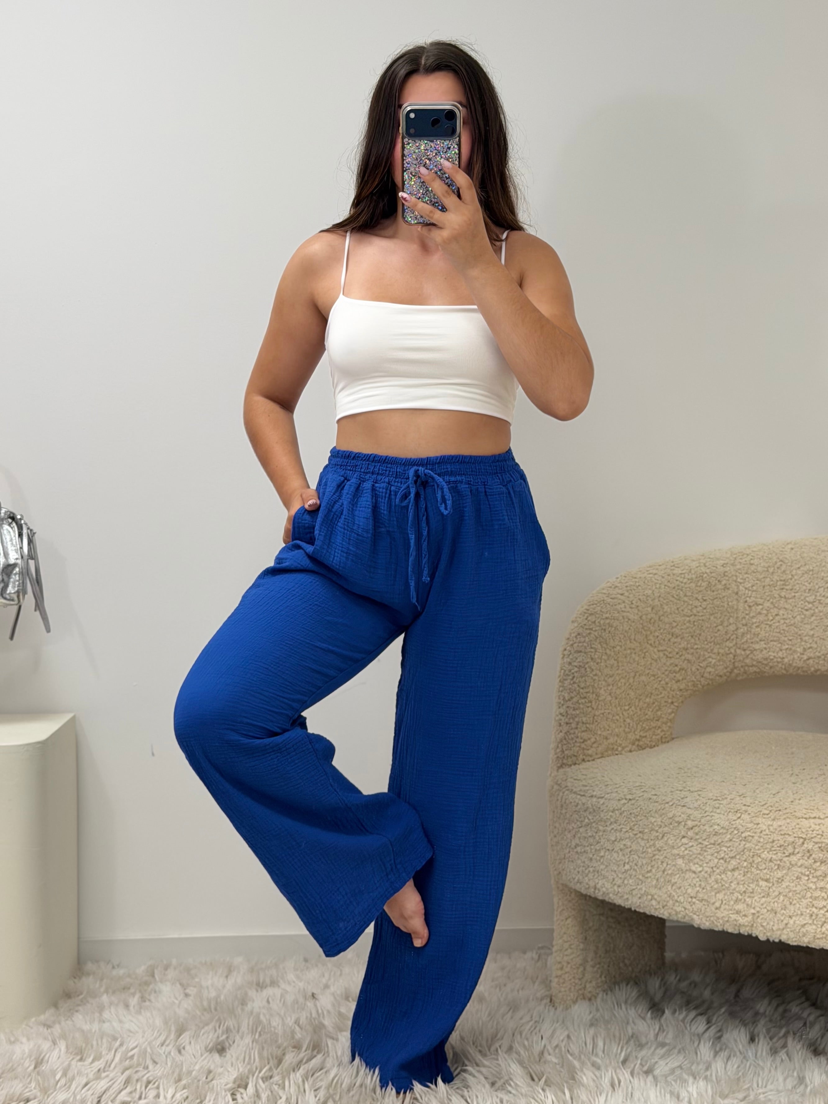 Pantalon Amy bleu royal 100% coton taille unique fabriqué en Italie - vue portée - Ds'Clothes