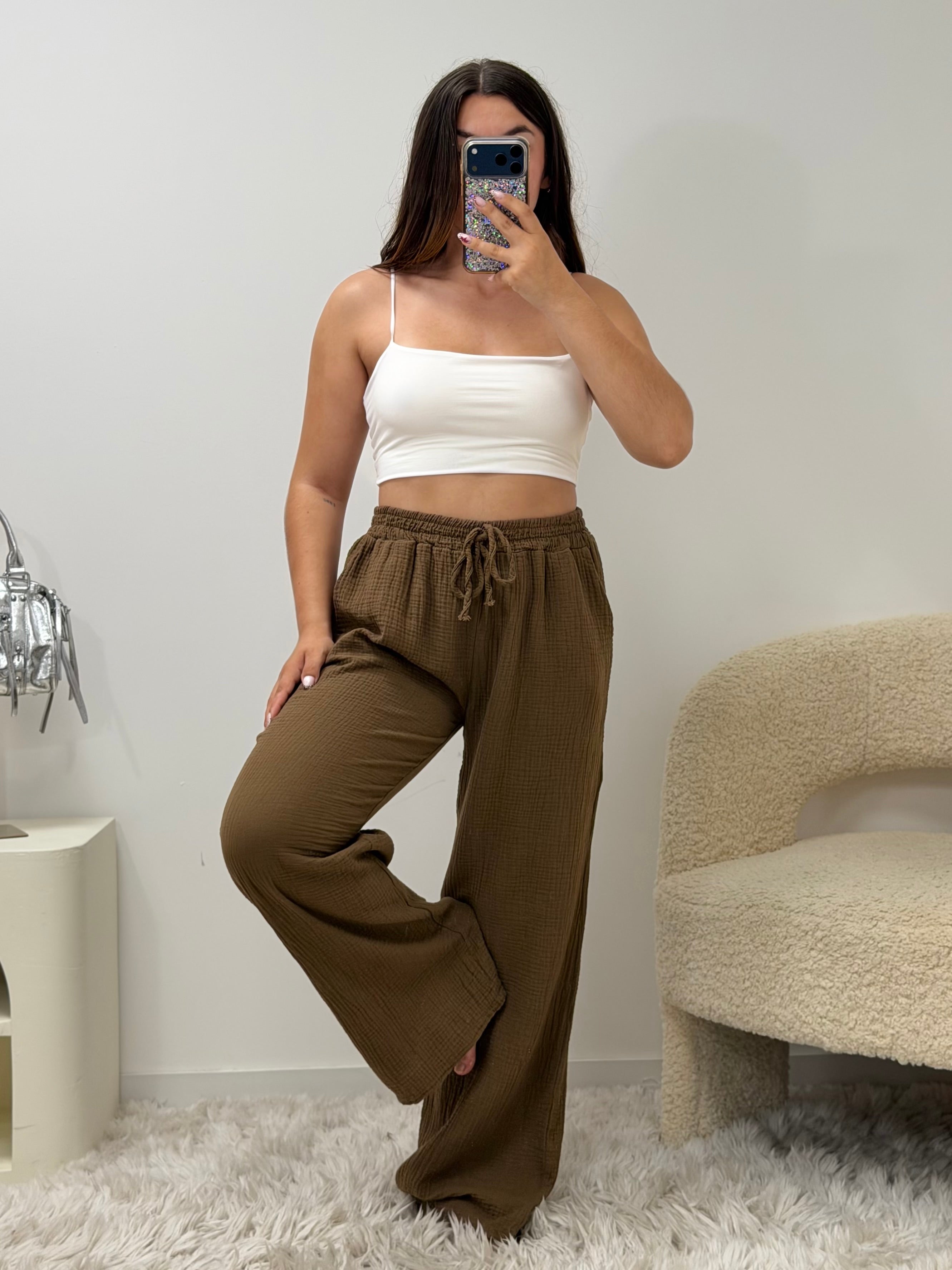 Pantalon Amy marron 100% coton taille unique fabriqué en Italie - vue portée - Ds'Clothes