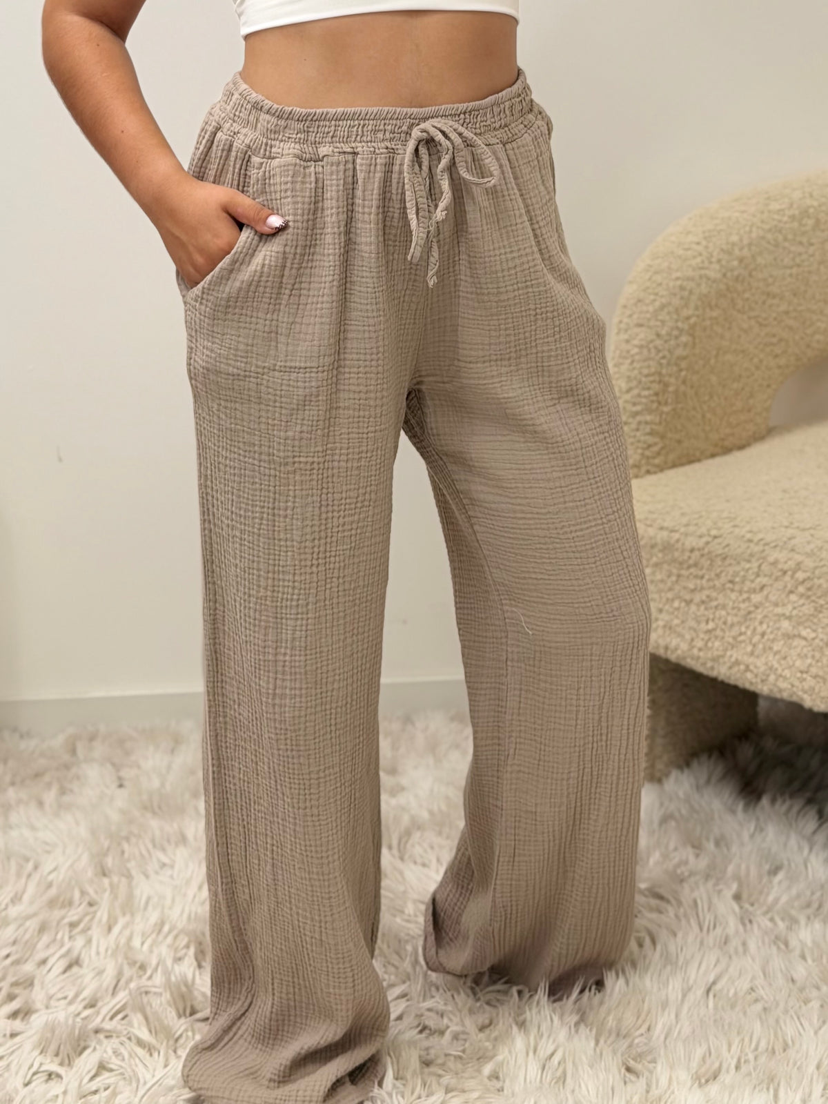 Pantalon Amy taupe 100% coton taille unique fabriqué en Italie - vue dos - Ds'Clothes