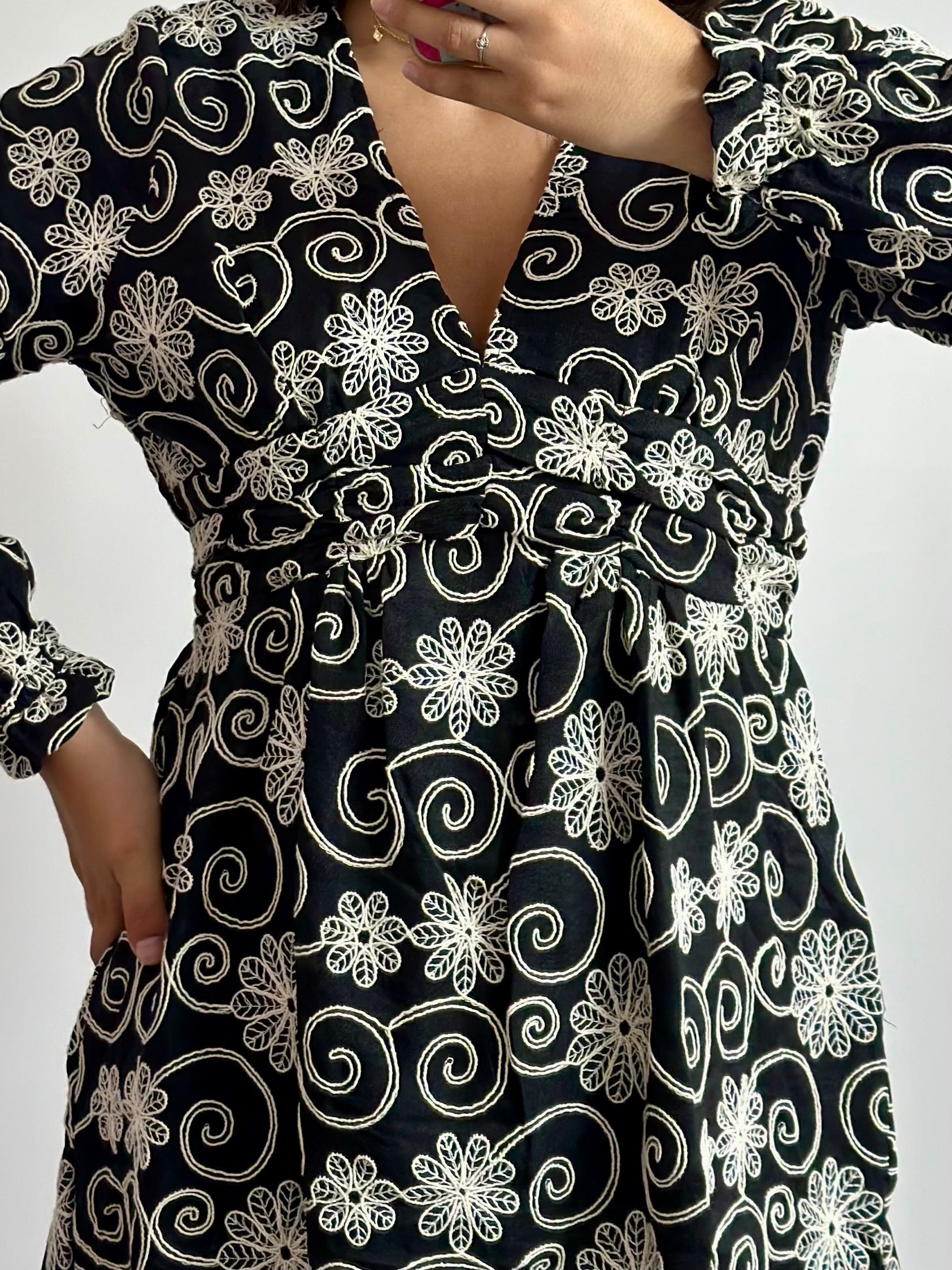 Robe Shana
